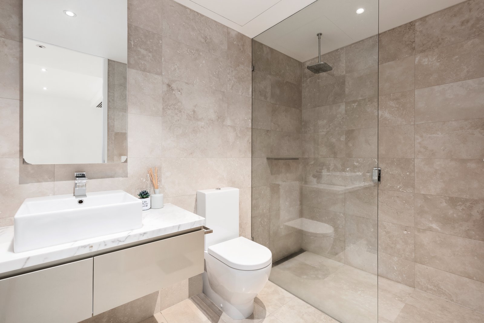 Real Estate and Property in 412/480 Riversdale Road, Hawthorn East, VIC