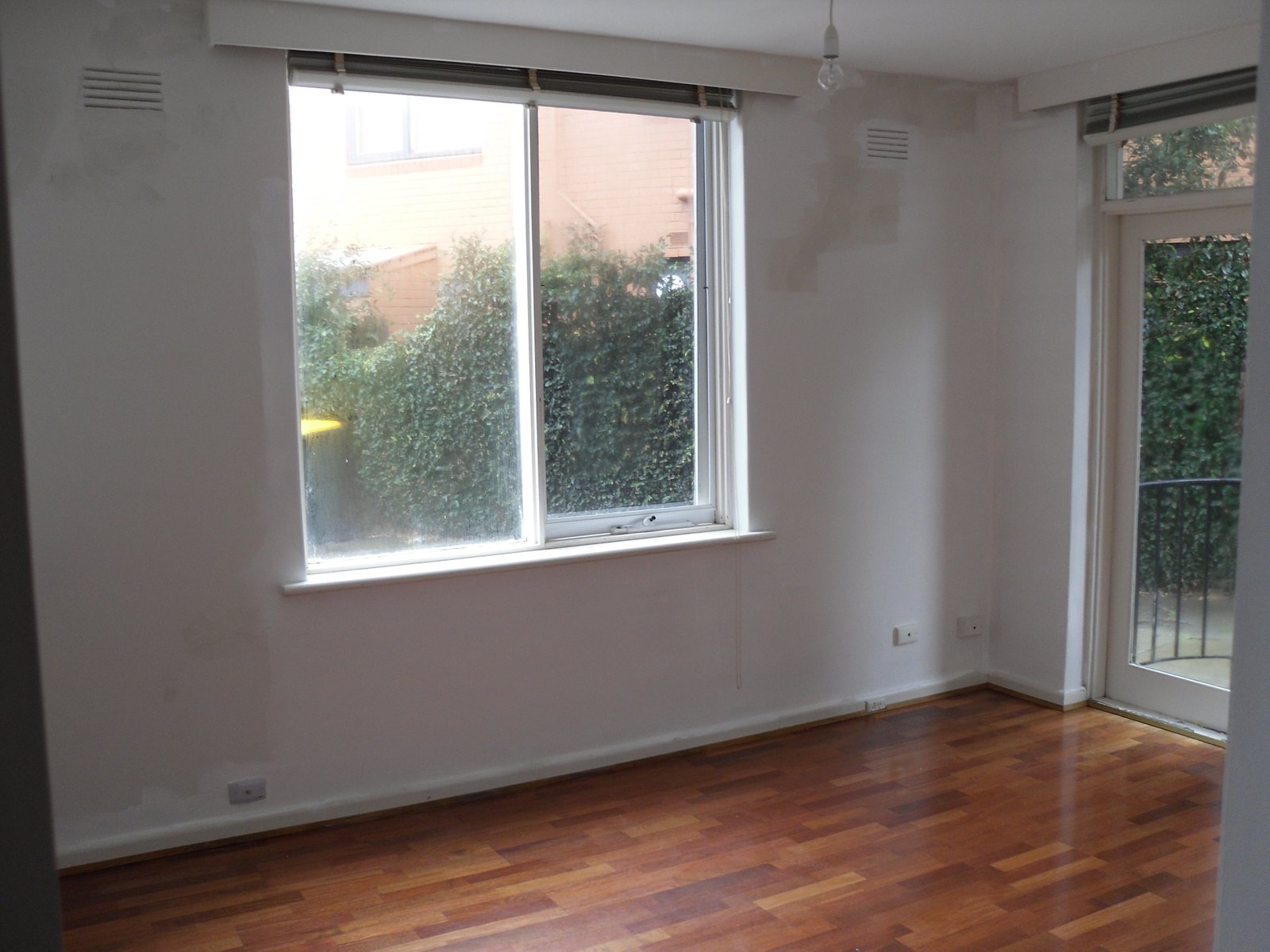 Gallery: 4/125 Tennyson Street