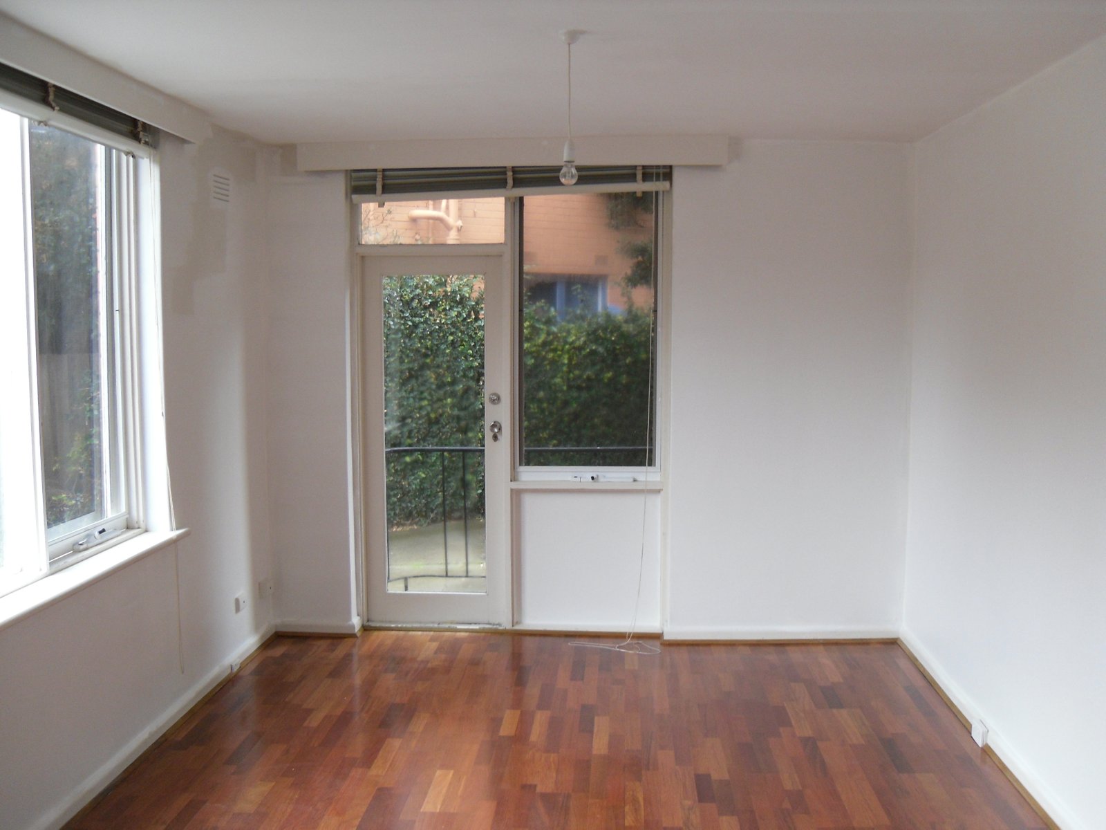 Gallery: 4/125 Tennyson Street