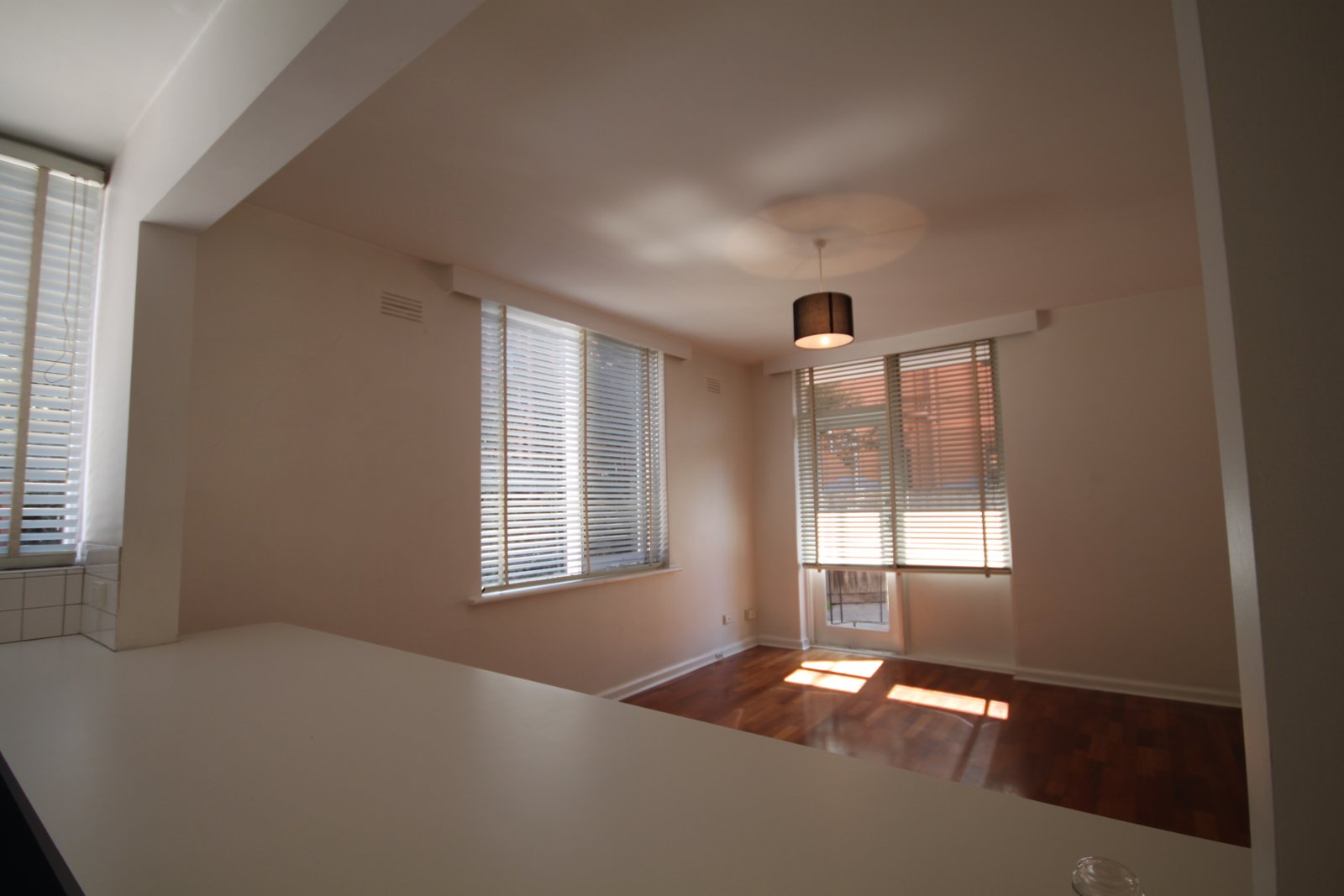 Gallery: 4/125 Tennyson Street
