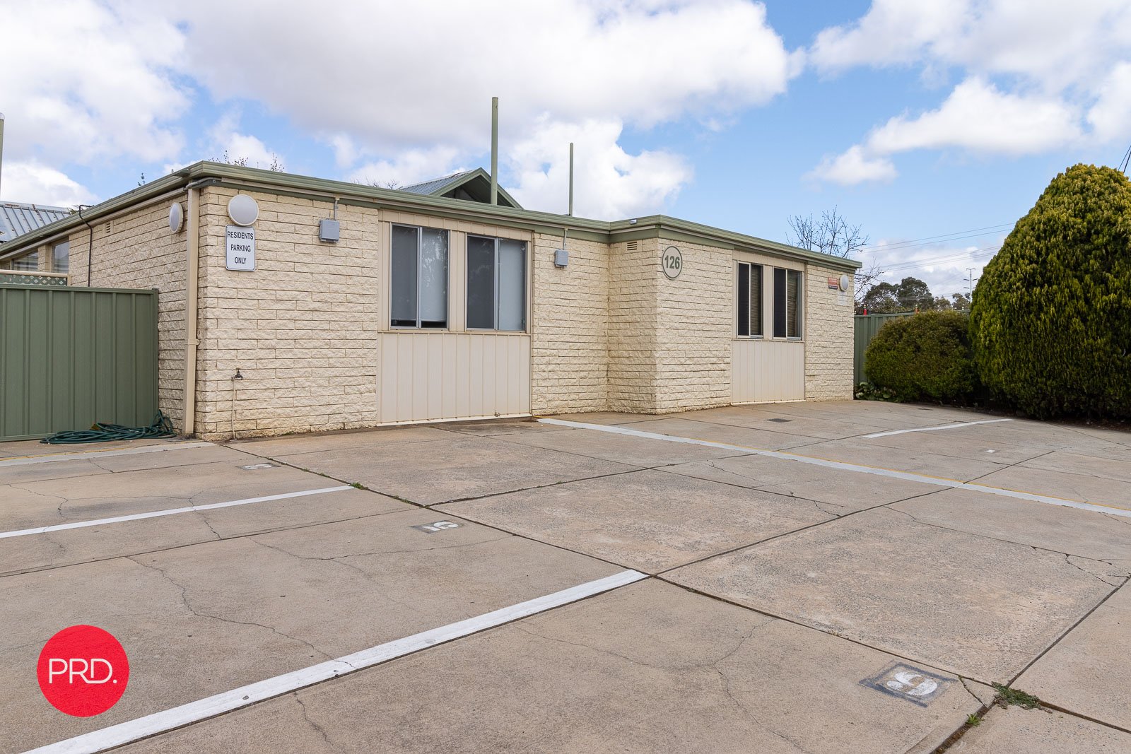 4/126 Henderson Road CRESTWOOD 3