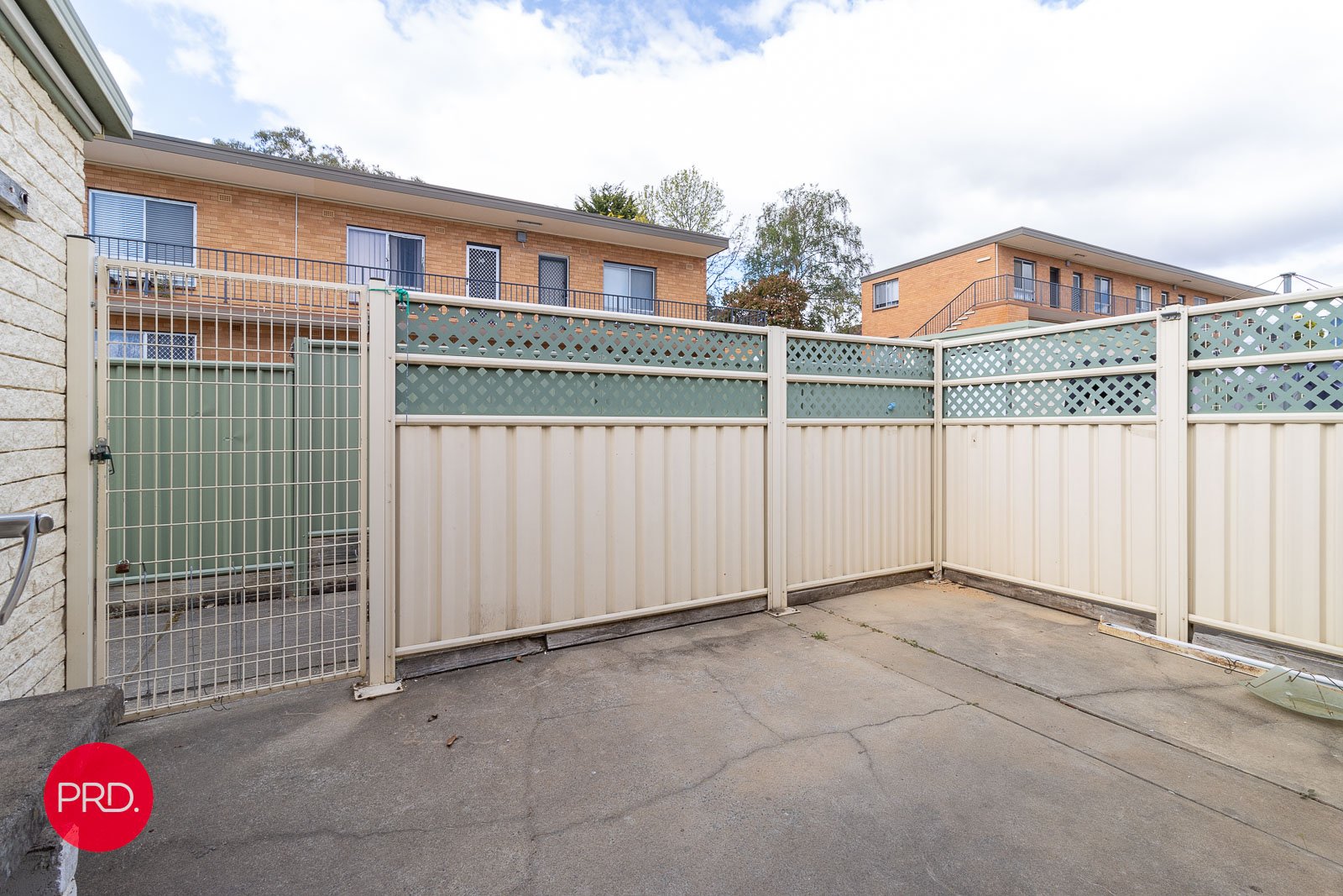 4/126 Henderson Road CRESTWOOD 7