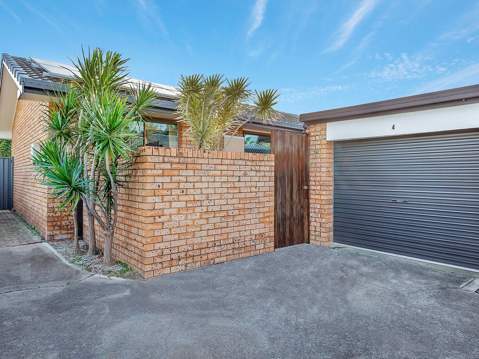 4/127 Sunshine Boulevard MERMAID WATERS 9