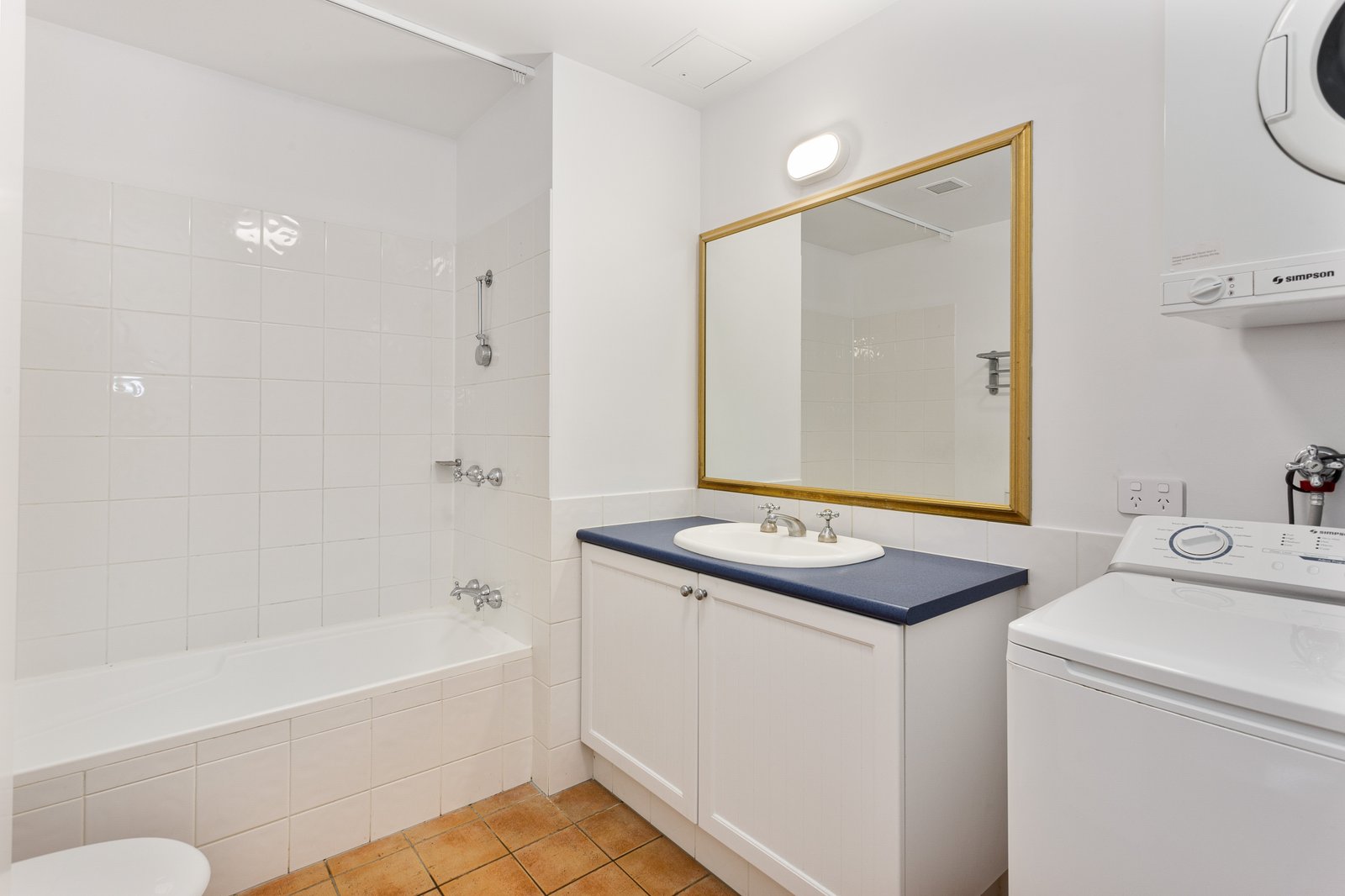 412/99 Griffith Street COOLANGATTA 7