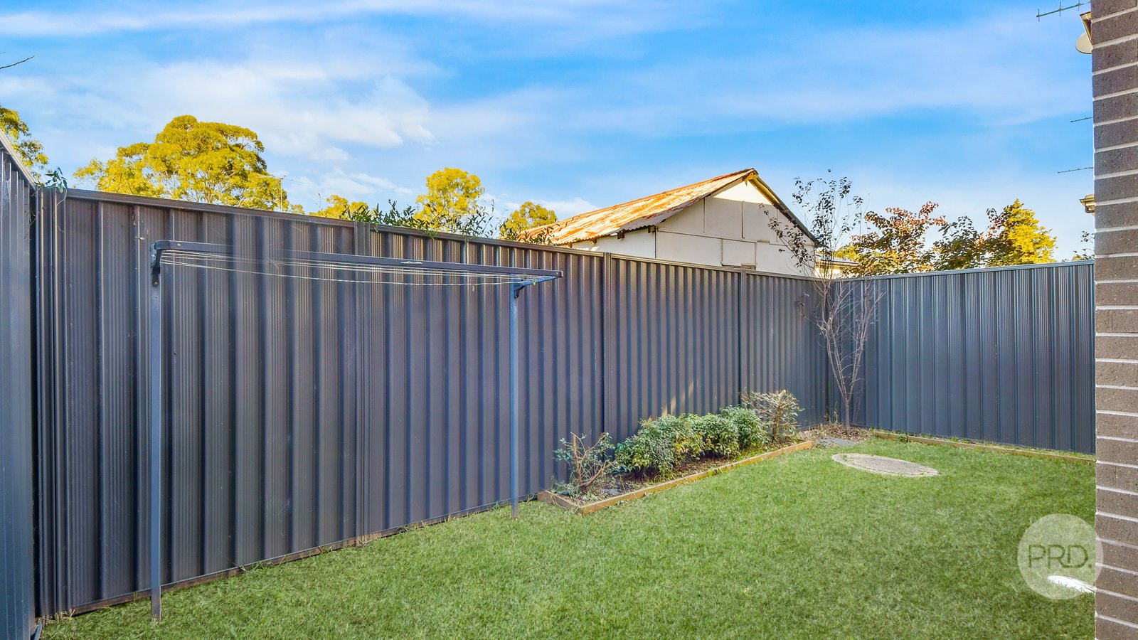 4/13 Algie Crescent KINGSWOOD 11