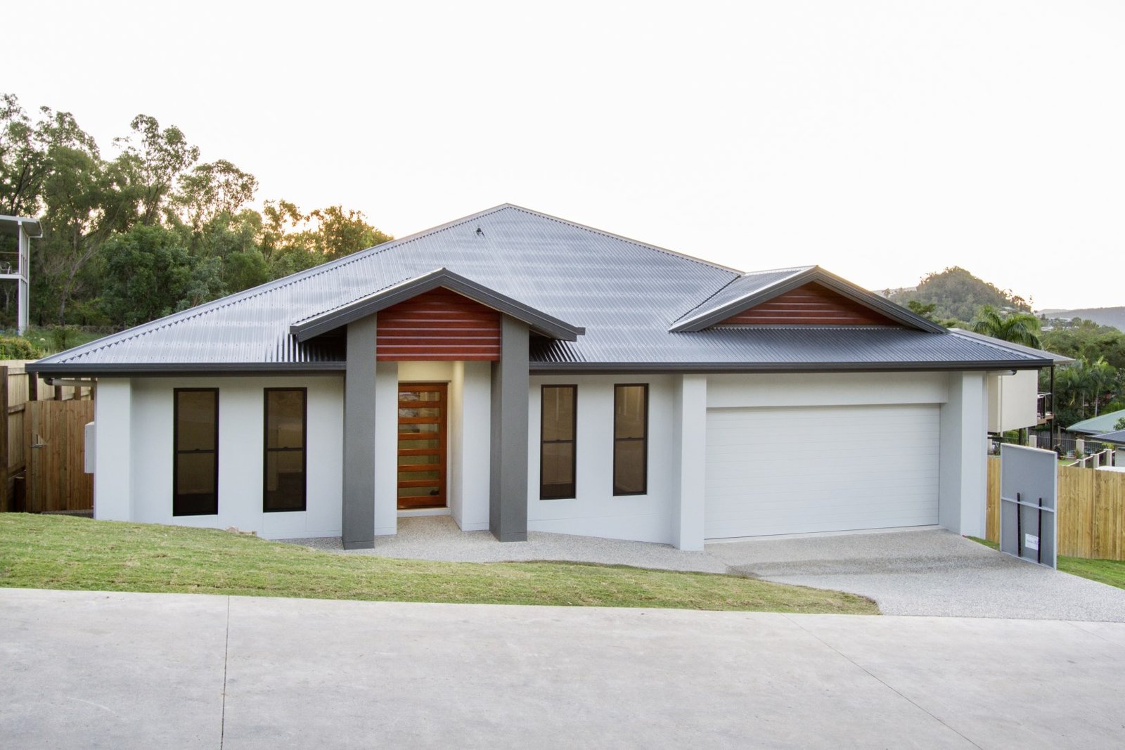 4/13 Border Drive CANNONVALE 1