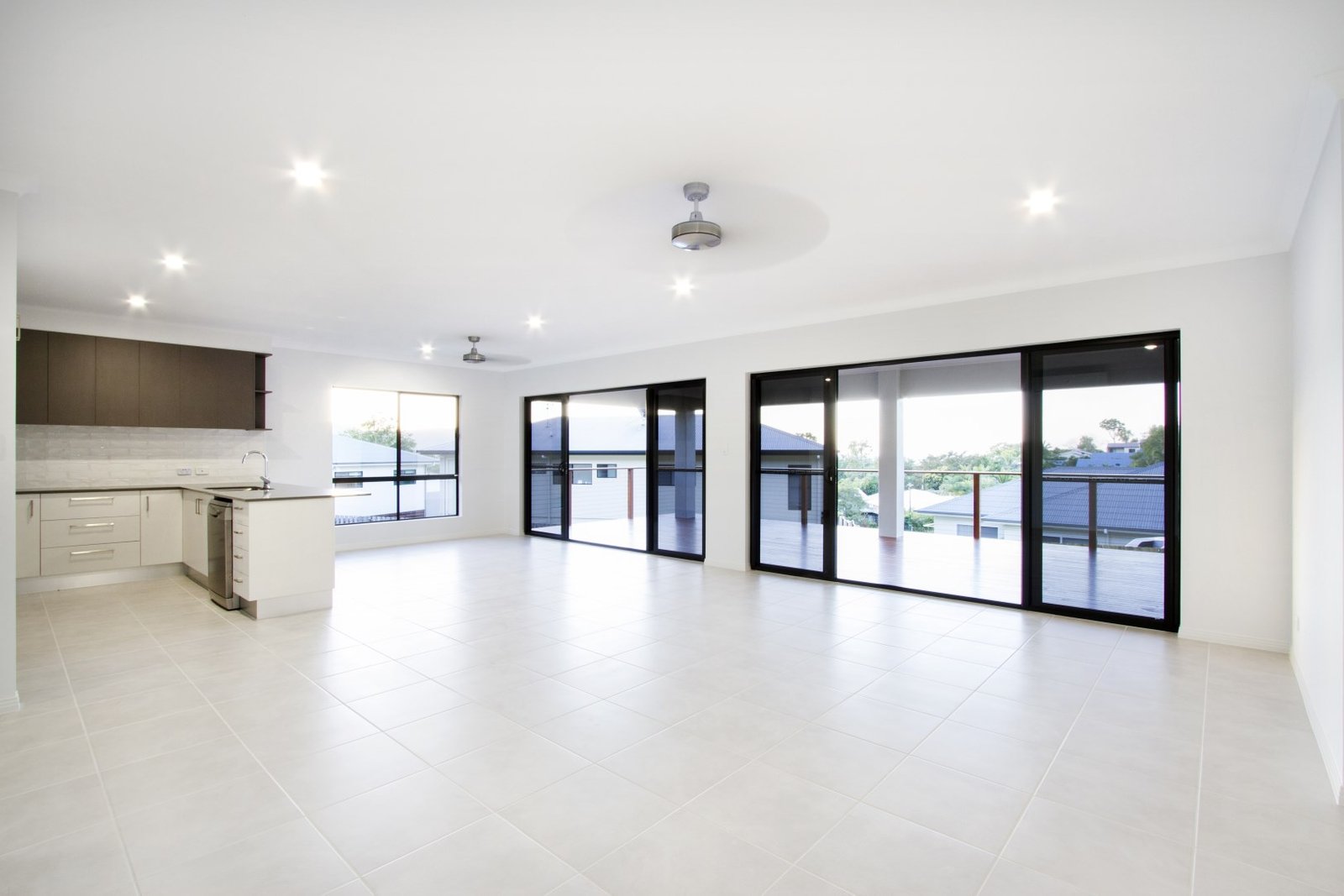 4/13 Border Drive CANNONVALE 3