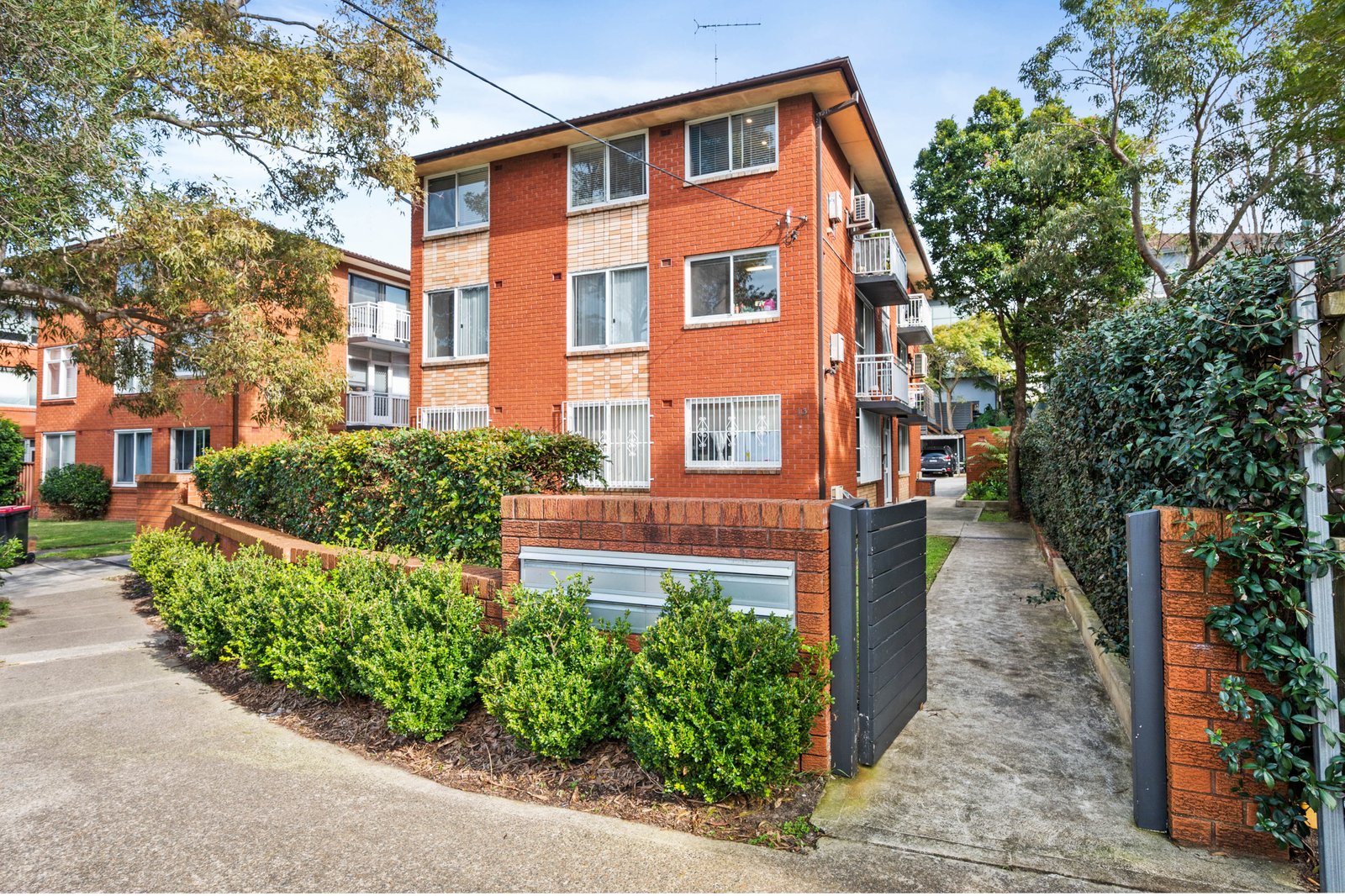 4/13 Flack Avenue HILLSDALE 1