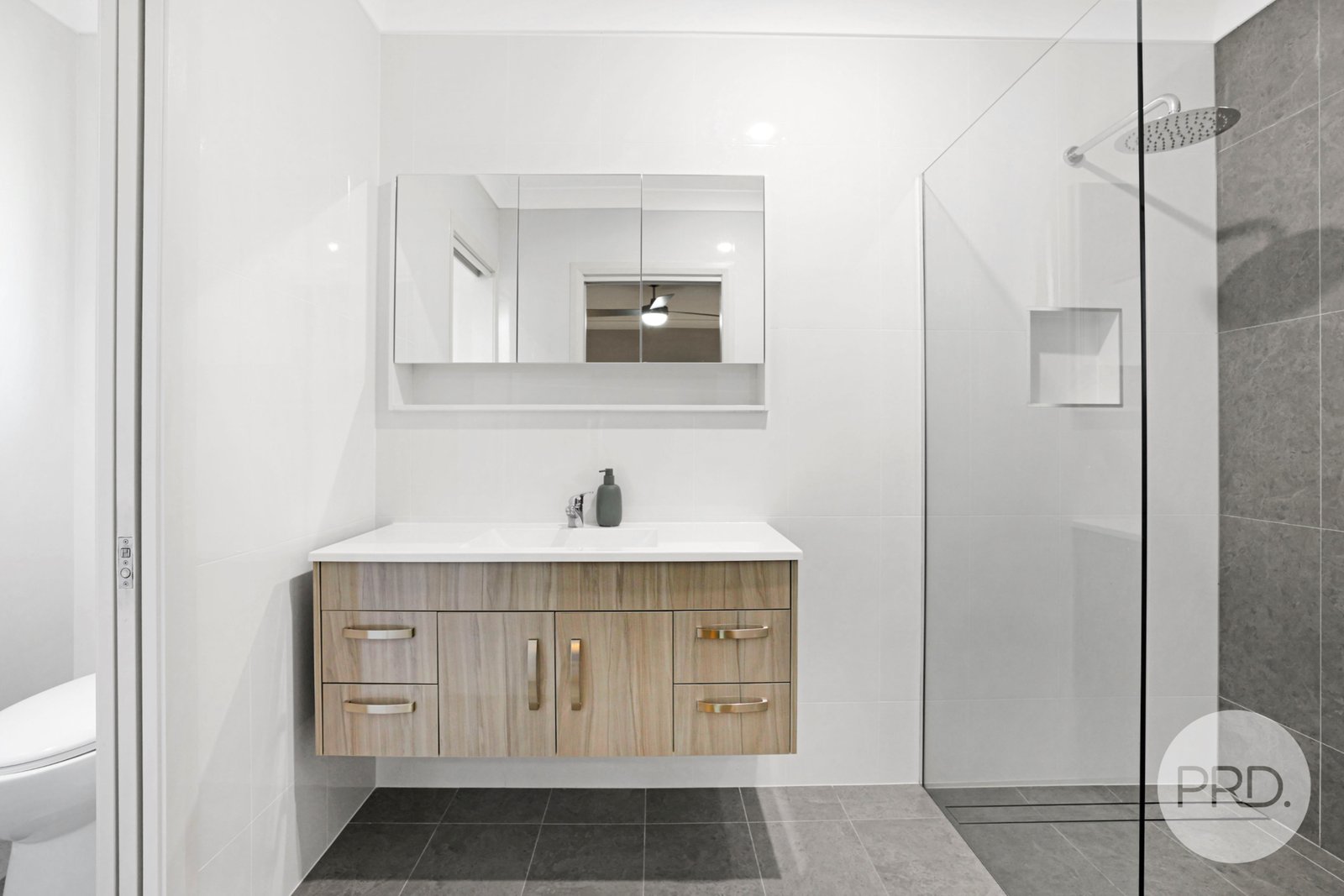 413 Forest Road TAMWORTH 14