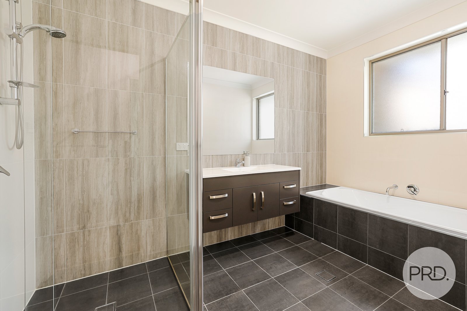 413 Forest Road TAMWORTH 19