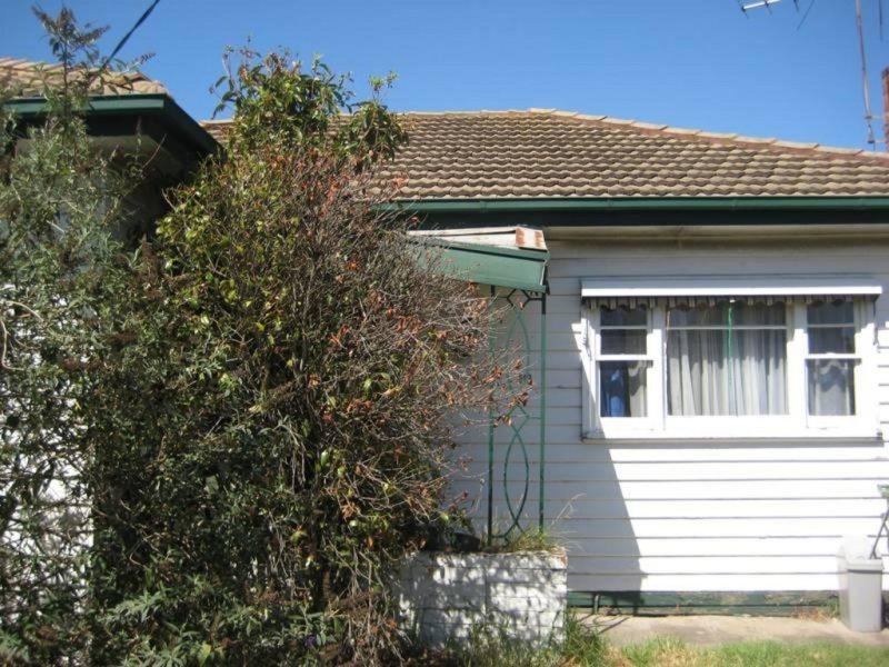 Photos: 413 Geelong Road