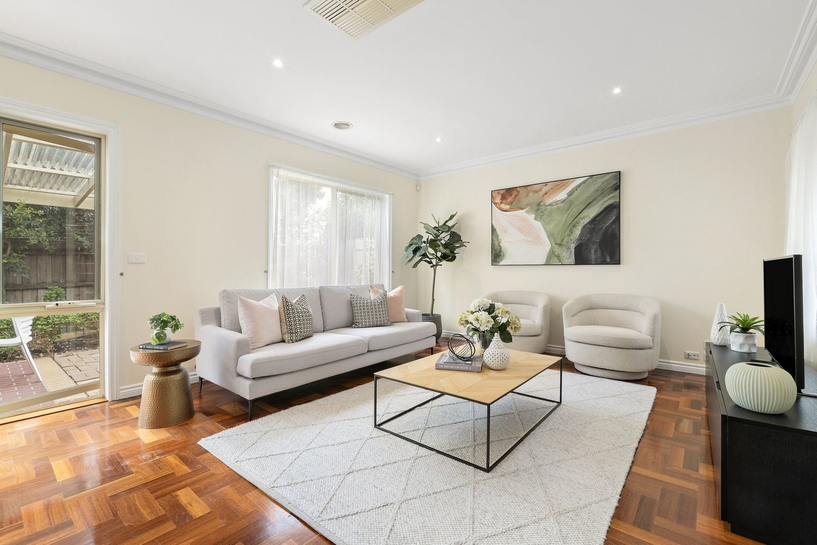 Real Estate and Property in 4/13 Heath Avenue, Oakleigh, VIC