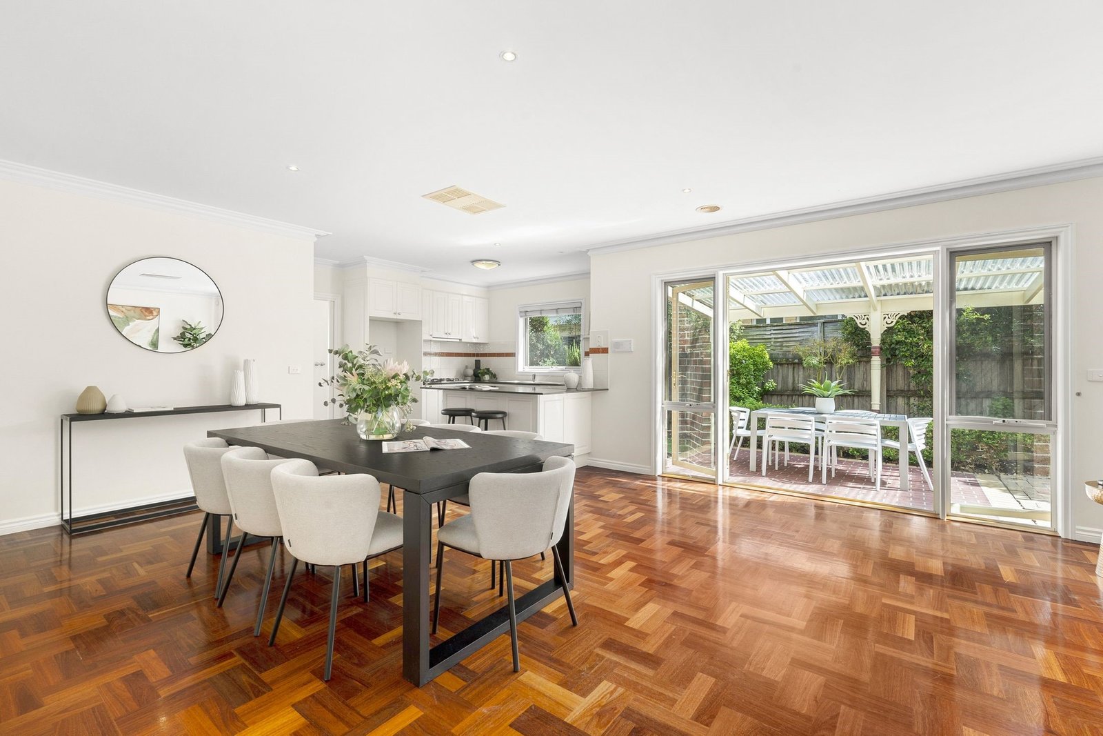 Real Estate and Property in 4/13 Heath Avenue, Oakleigh, VIC