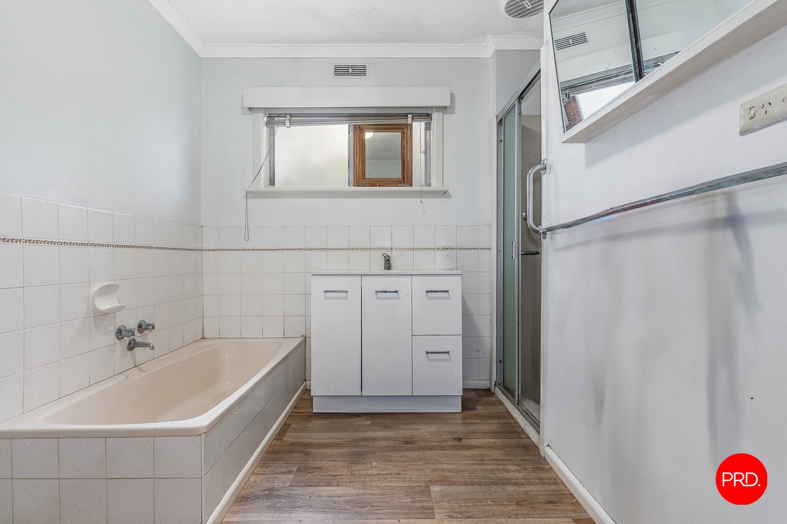 413 High Street GOLDEN SQUARE 10