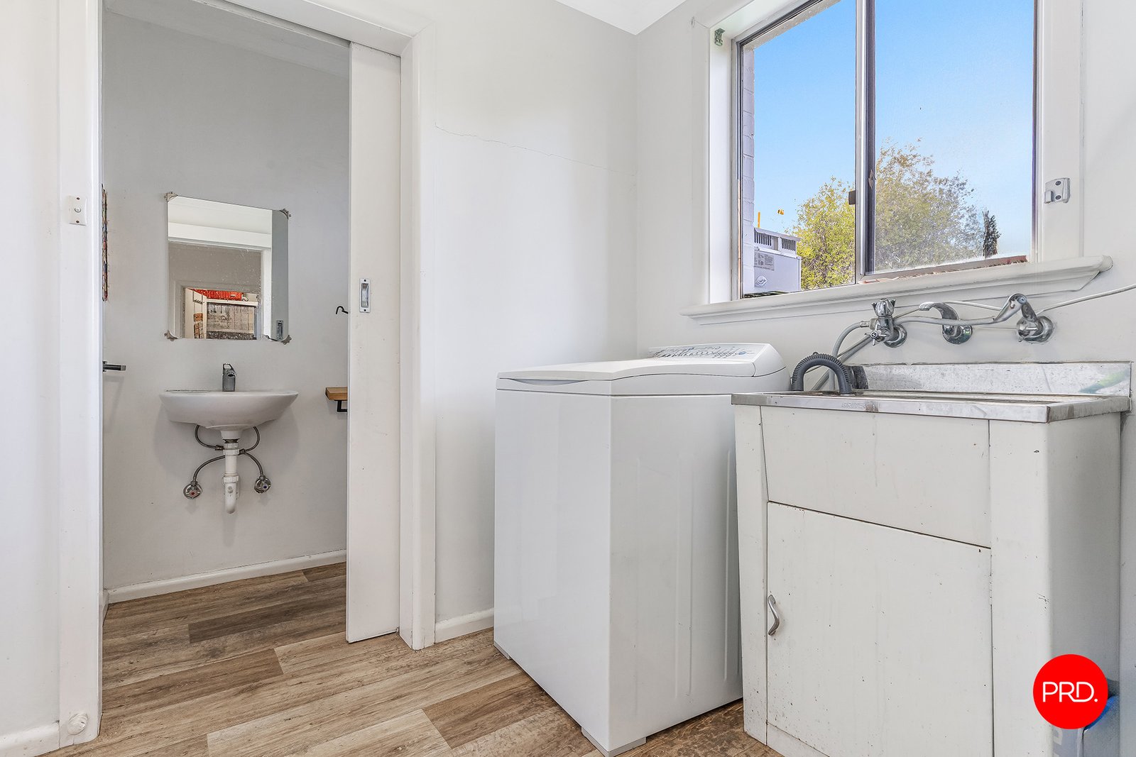 413 High Street GOLDEN SQUARE 11