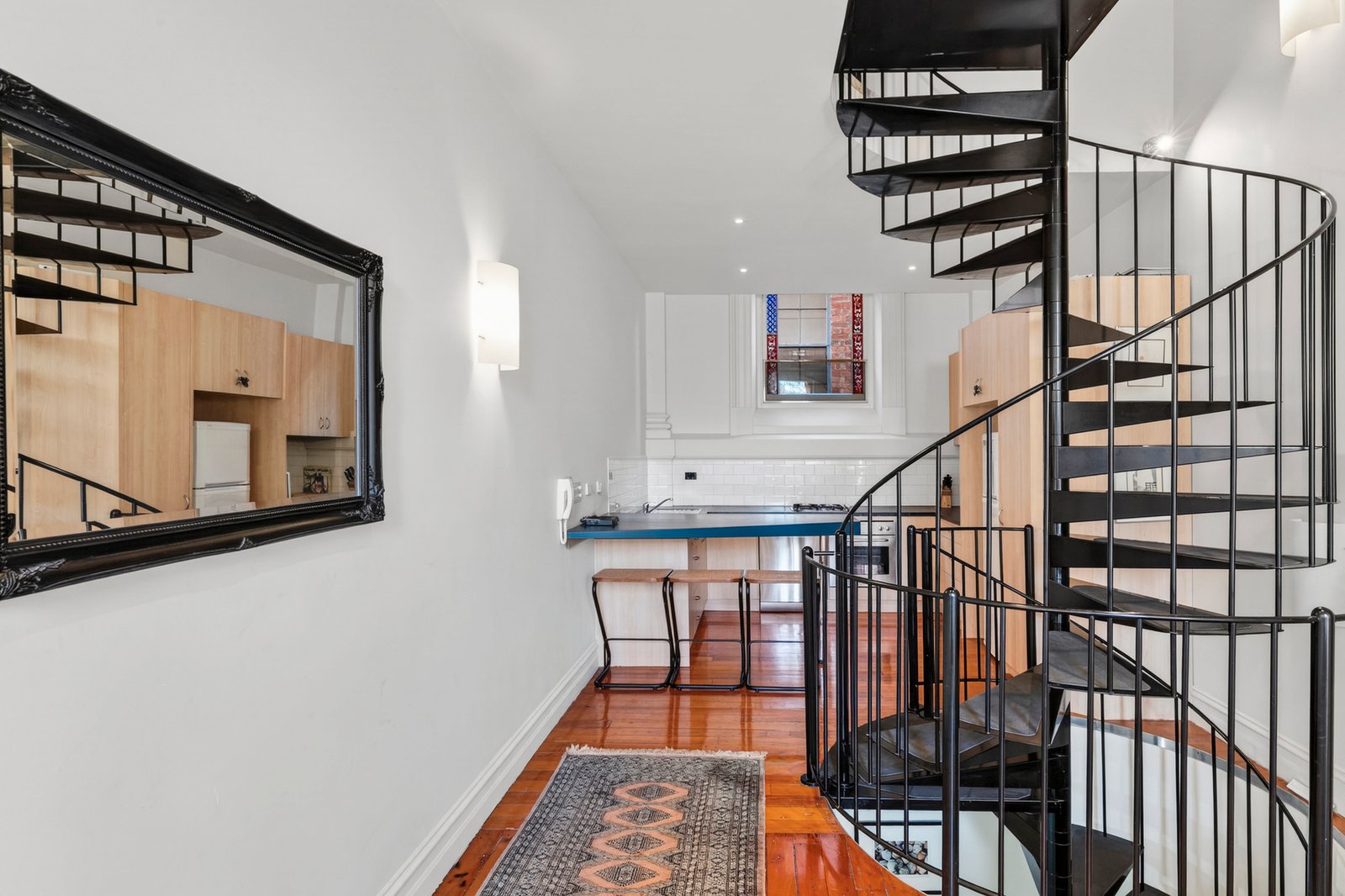 Gallery: 4/13 Hobson Street