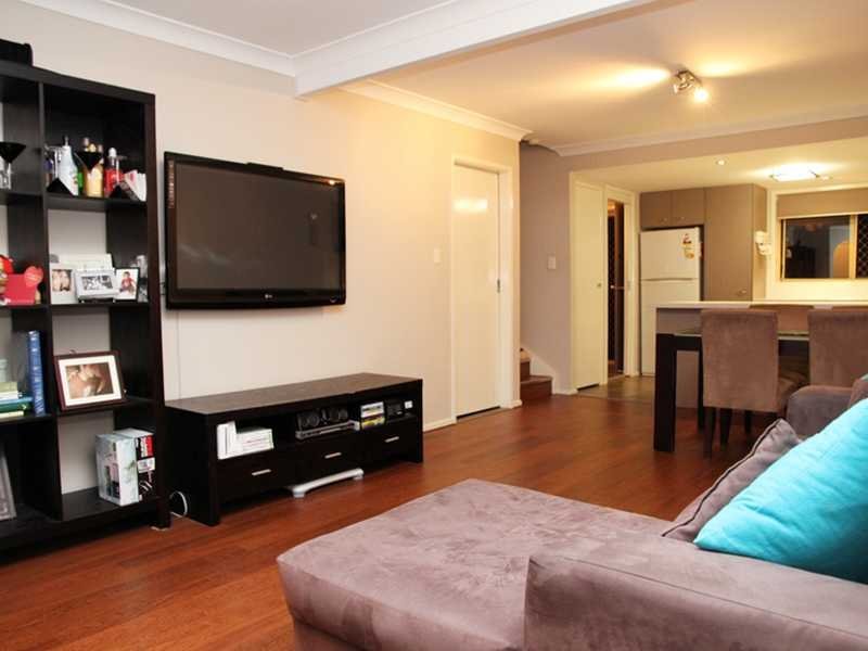 4/13 Margaret Street TWEED HEADS 4