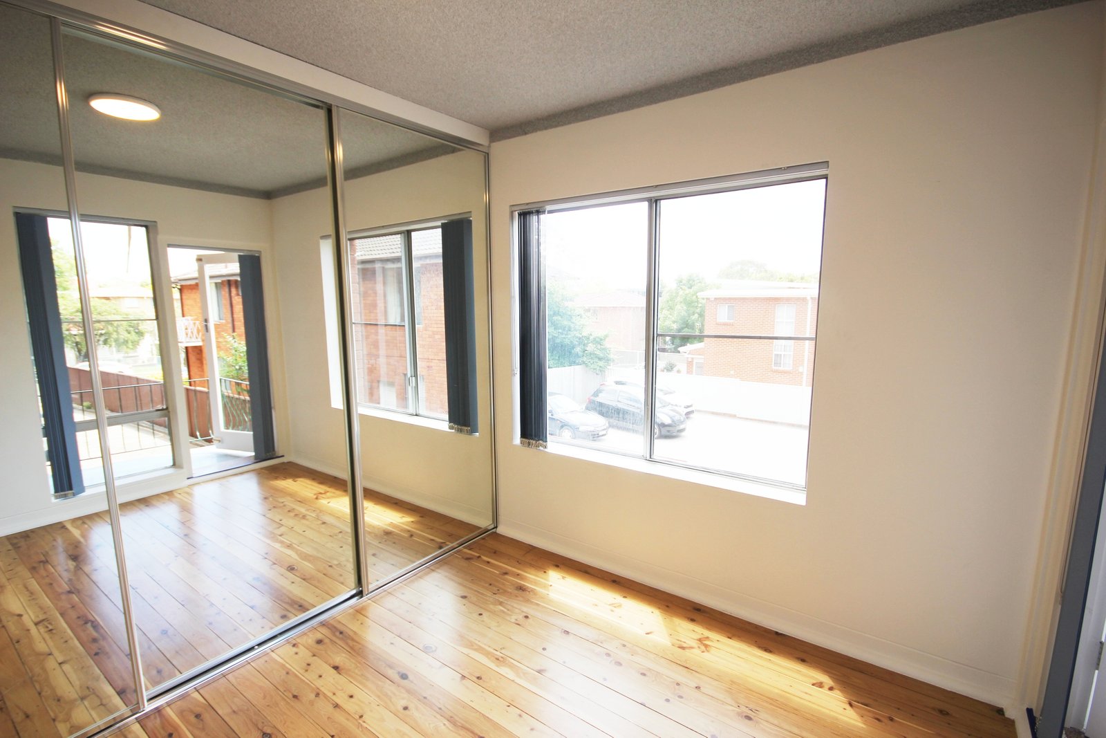 4/13 McKern Street CAMPSIE 5