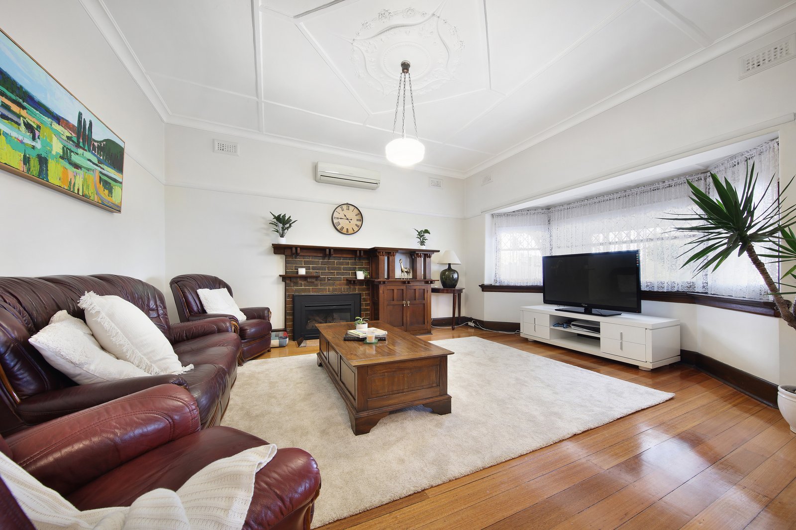 Gallery: 413 North Road
