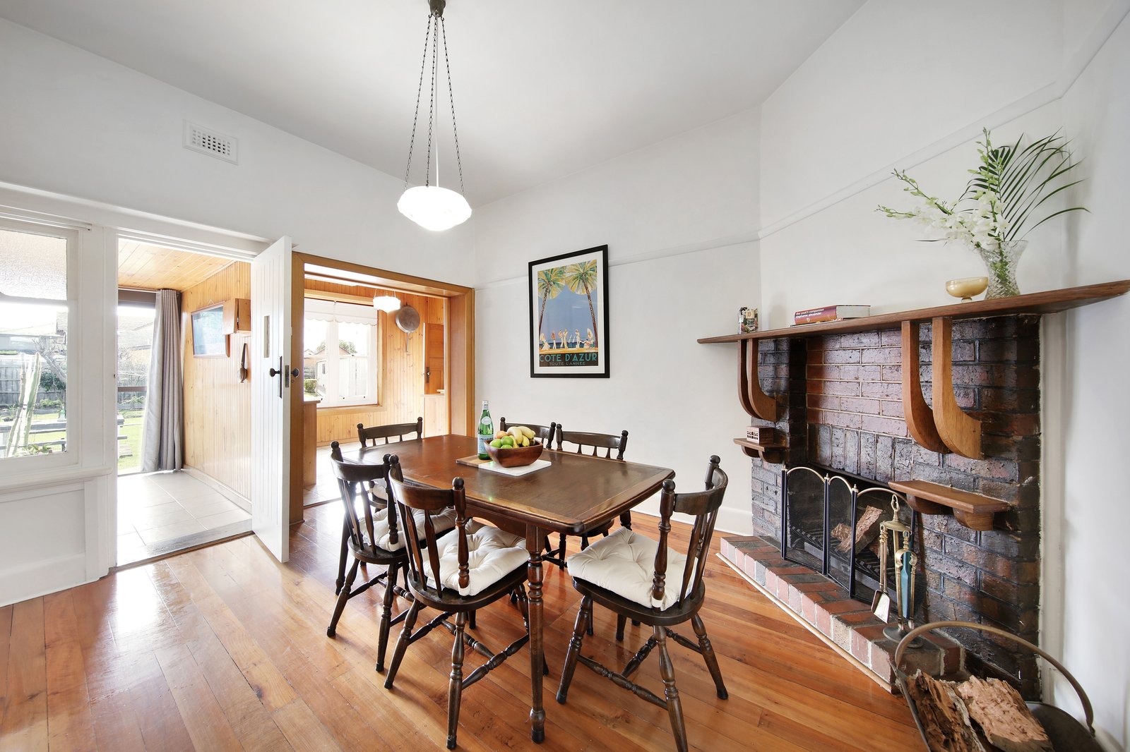 Gallery: 413 North Road