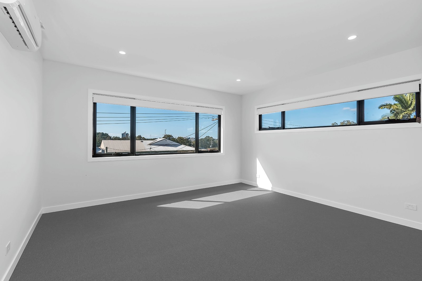 4/13 Robert Street MUDGEERABA 4