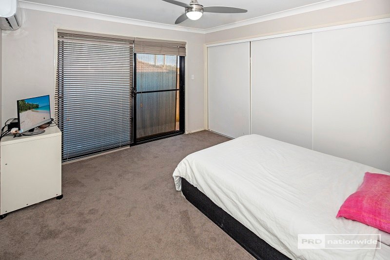 4/13 Schneider Avenue LABRADOR 6