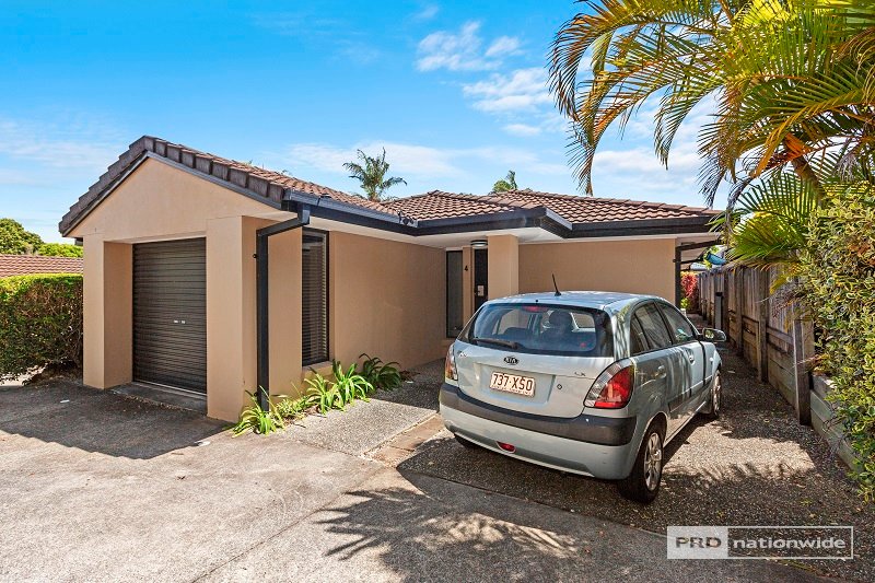 4/13 Schneider Avenue LABRADOR 10