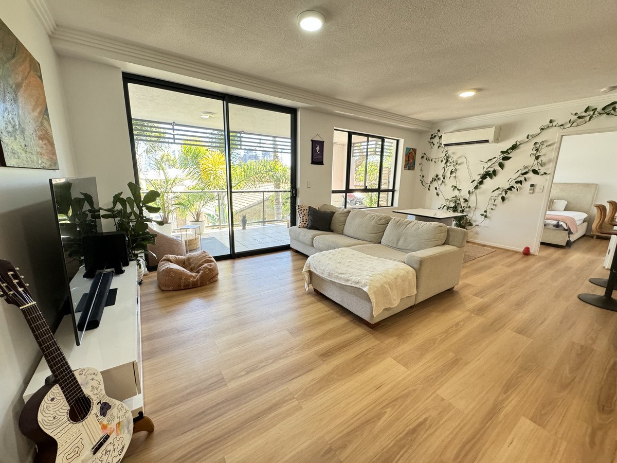 4/13 Stephens Street Burleigh Heads 5