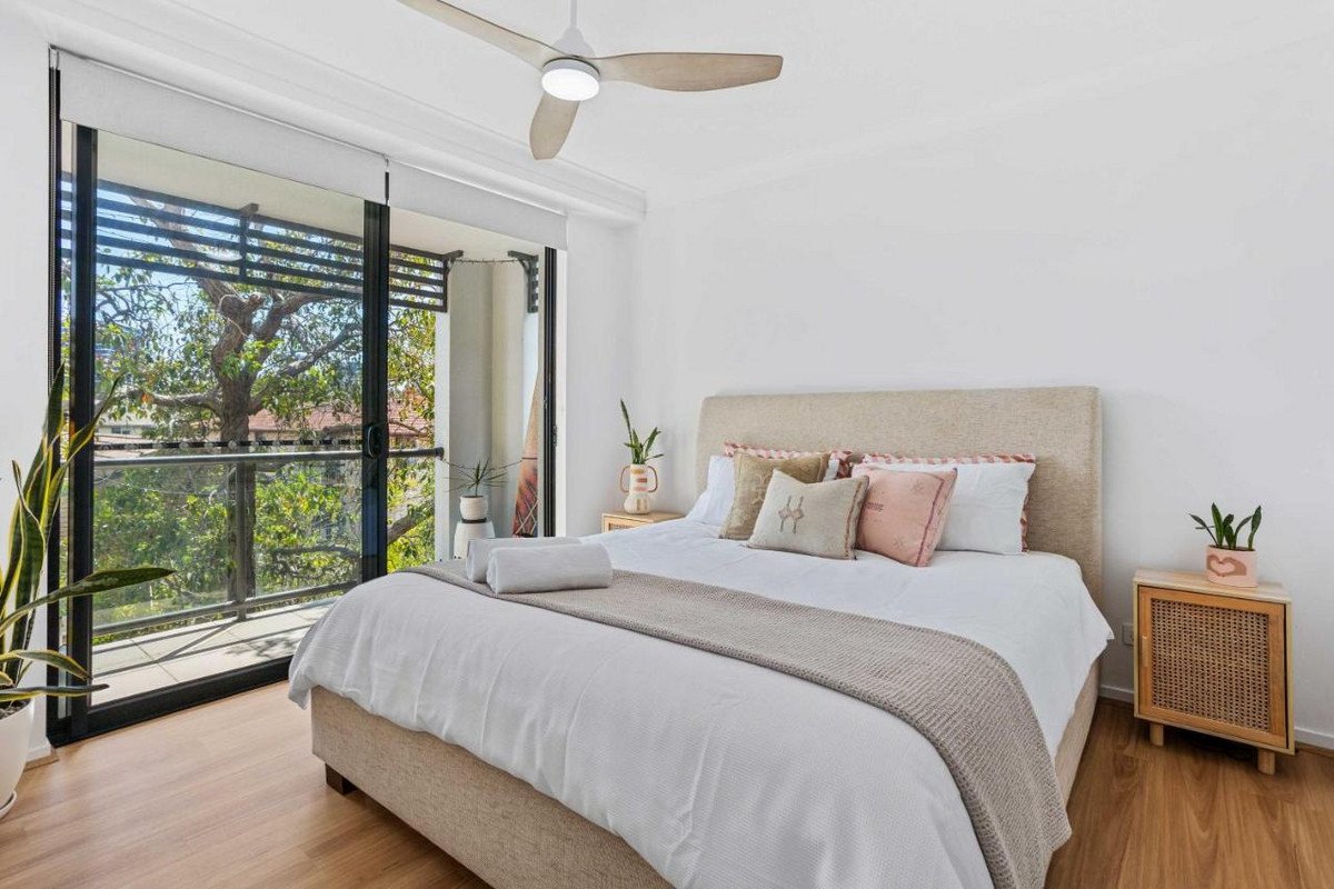 4/13 Stephens Street Burleigh Heads 13