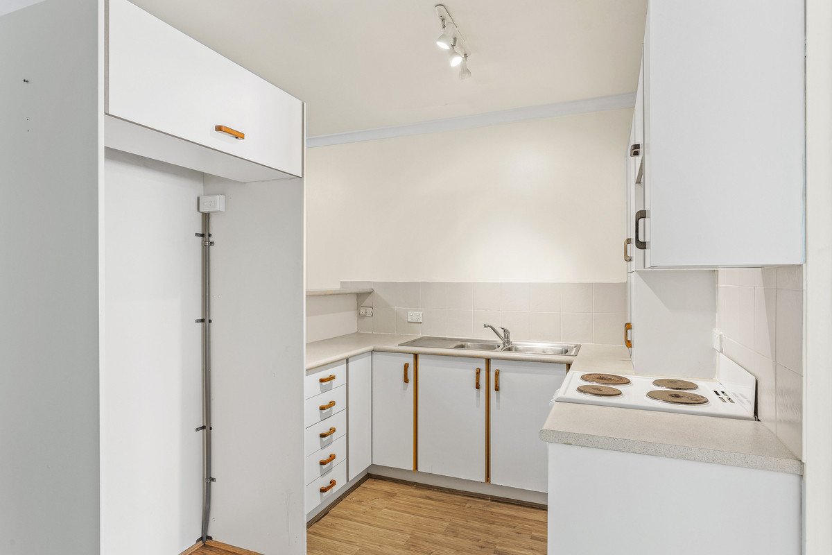 4/13 Tallebudgera Drive Palm Beach 4