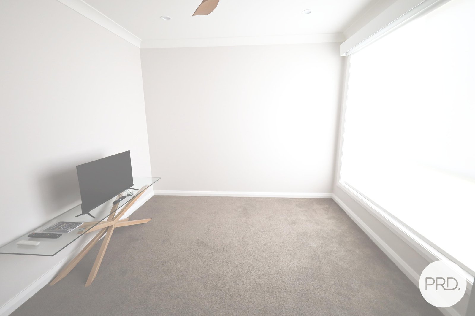 4/13 Turquoise Way ORANGE 9