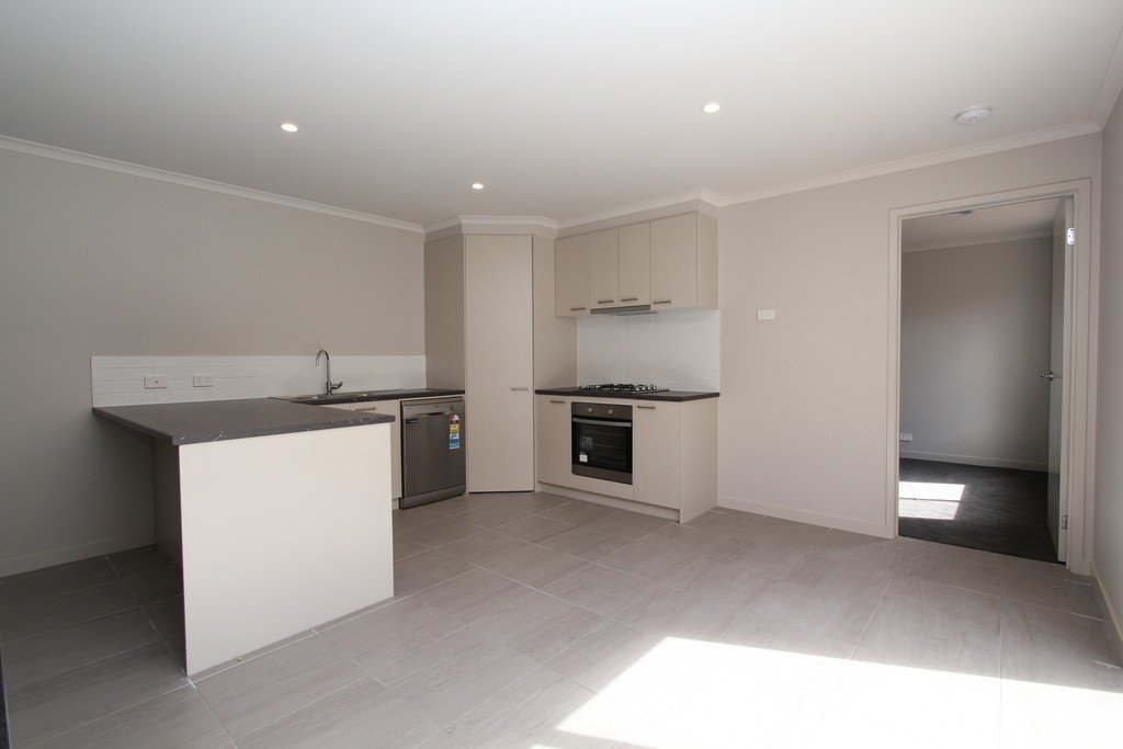 4/130A Beverin Street SEBASTOPOL 2