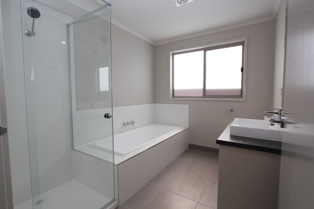 4/130A Beverin Street SEBASTOPOL 7