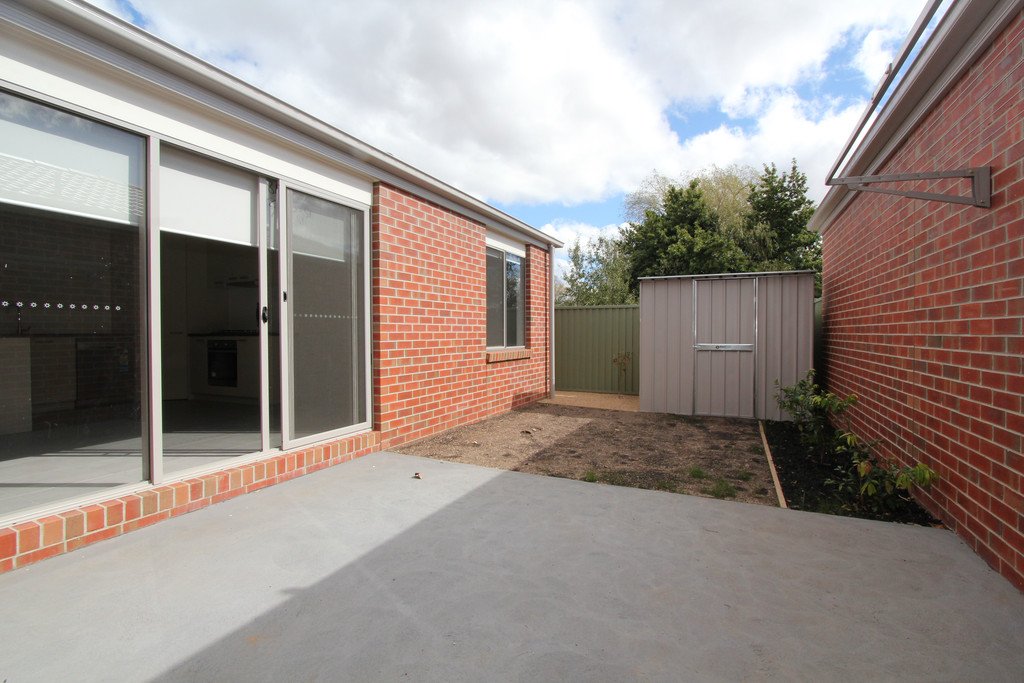4/130A Beverin Street SEBASTOPOL 9