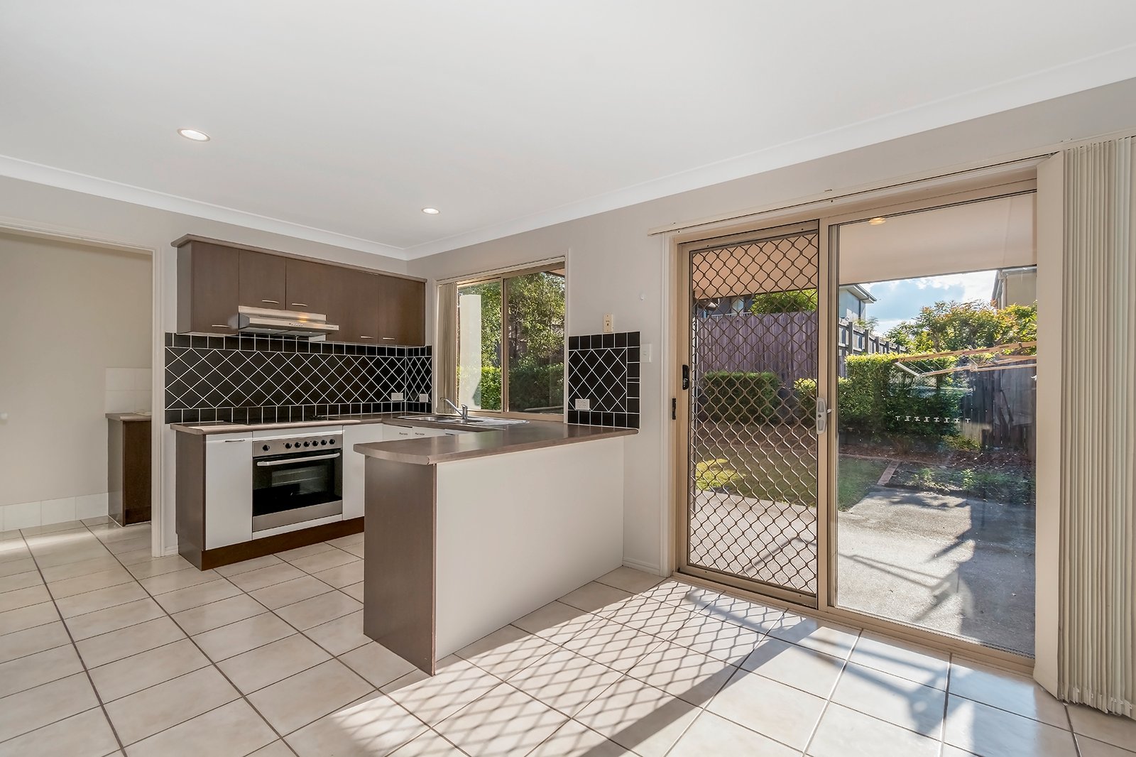 41/31 Archipelago Street PACIFIC PINES 4