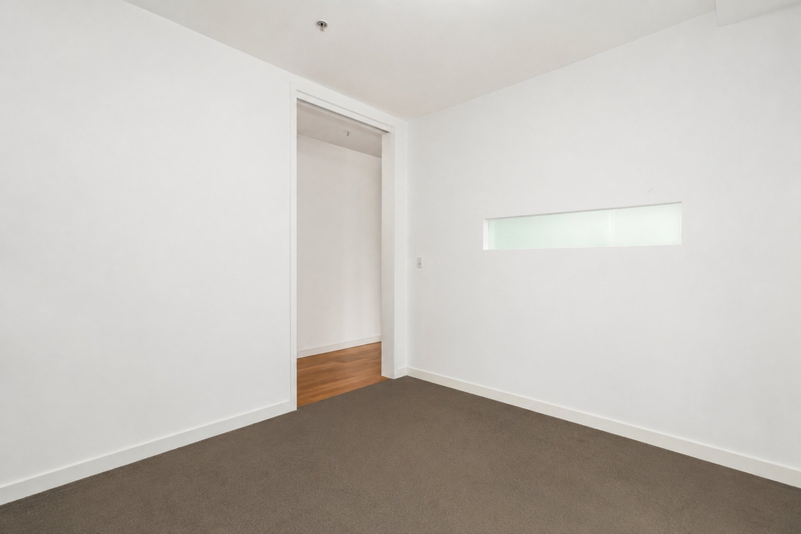 Gallery: 413/101 Bay Street