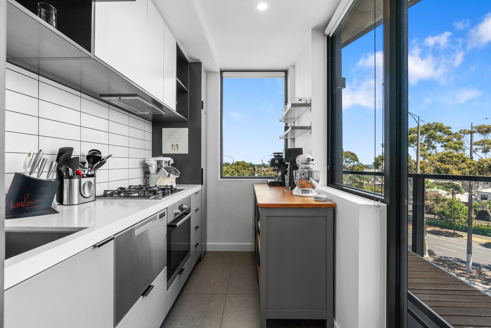 Gallery: 413/196 St Kilda Road