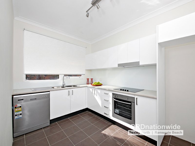4/132 Chuter Avenue RAMSGATE BEACH 1