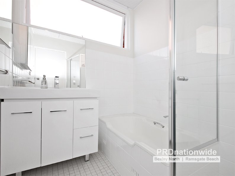 4/132 Chuter Avenue RAMSGATE BEACH 3