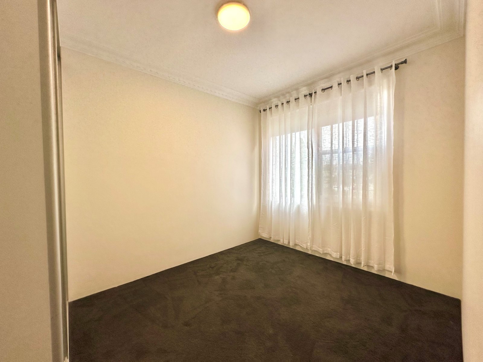4/132 Chuter Avenue RAMSGATE BEACH 5