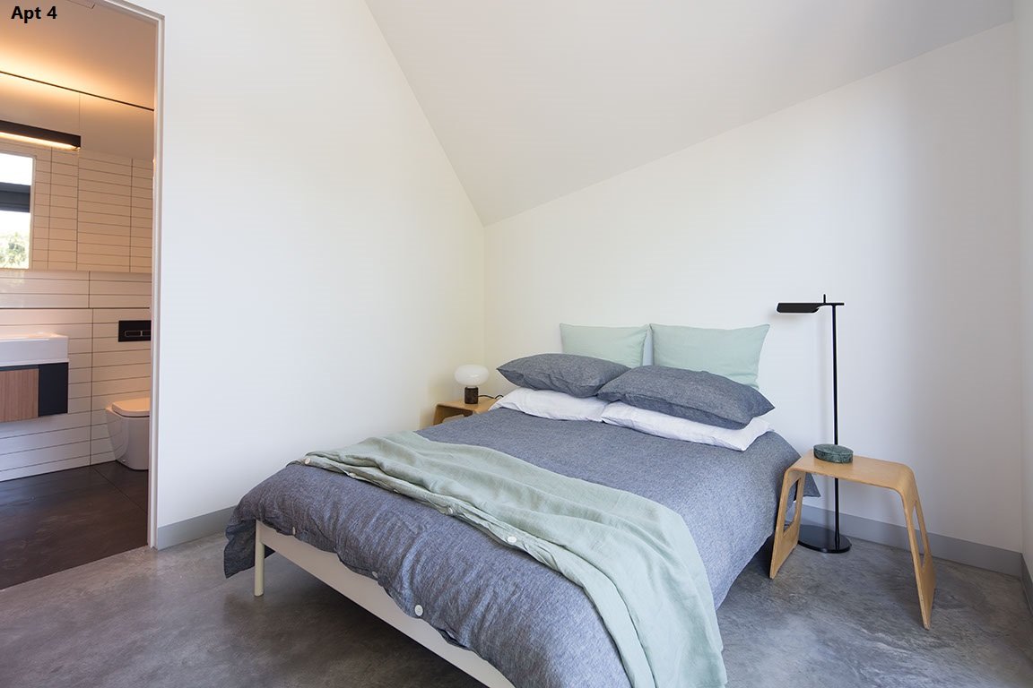 Gallery: 4/135 Coppin Street