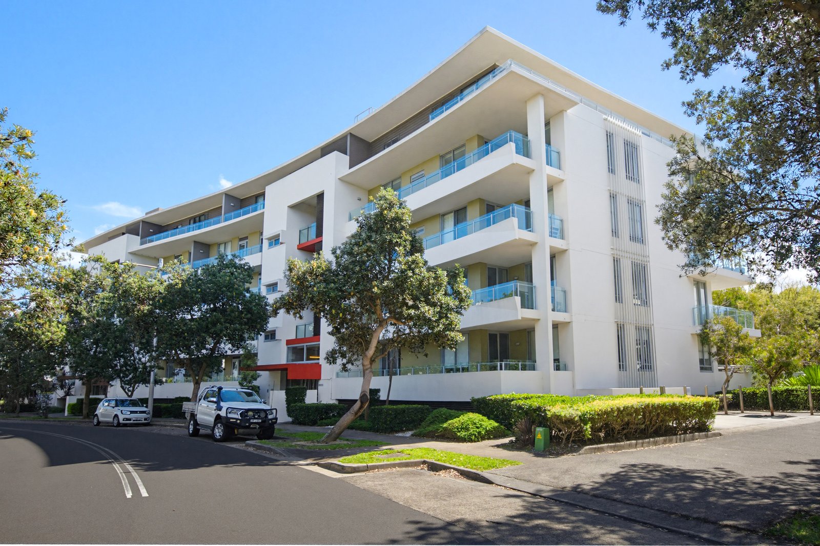 413/8 Jenner Street LITTLE BAY 2