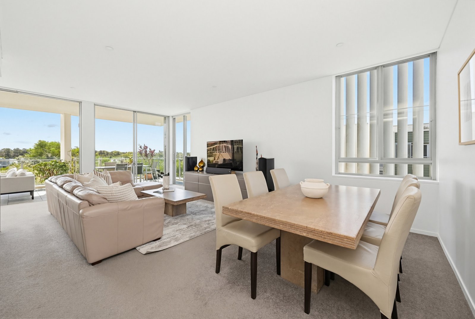 413/8 Jenner Street LITTLE BAY 3