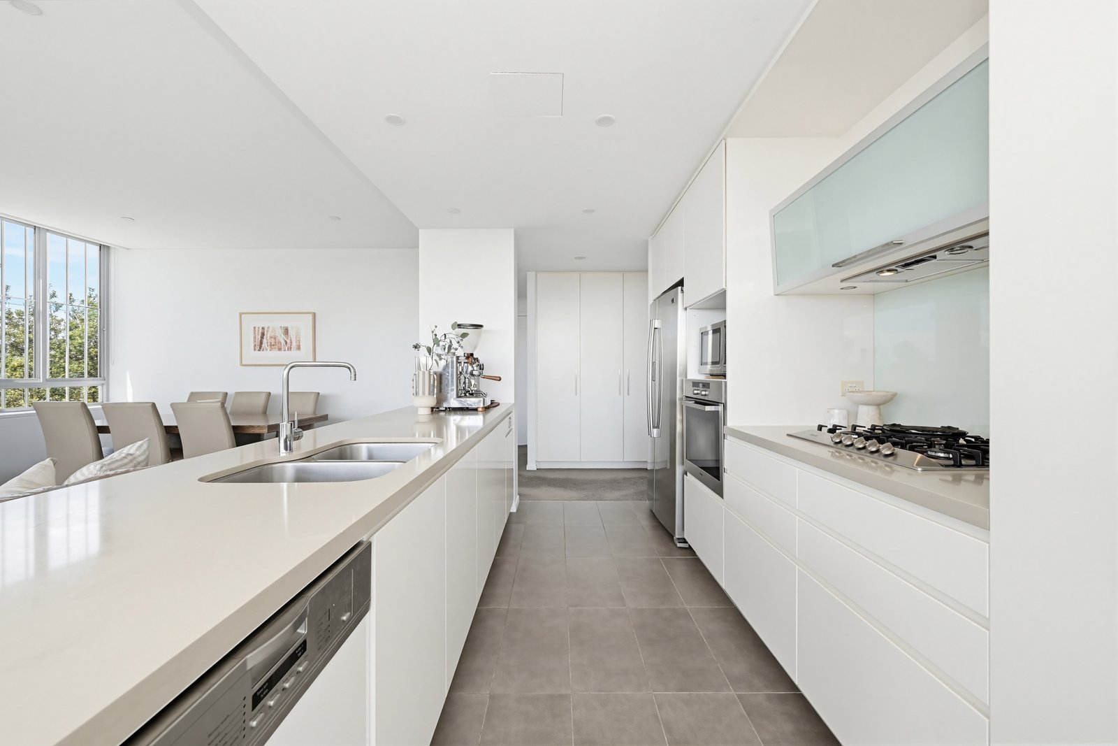 413/8 Jenner Street LITTLE BAY 4