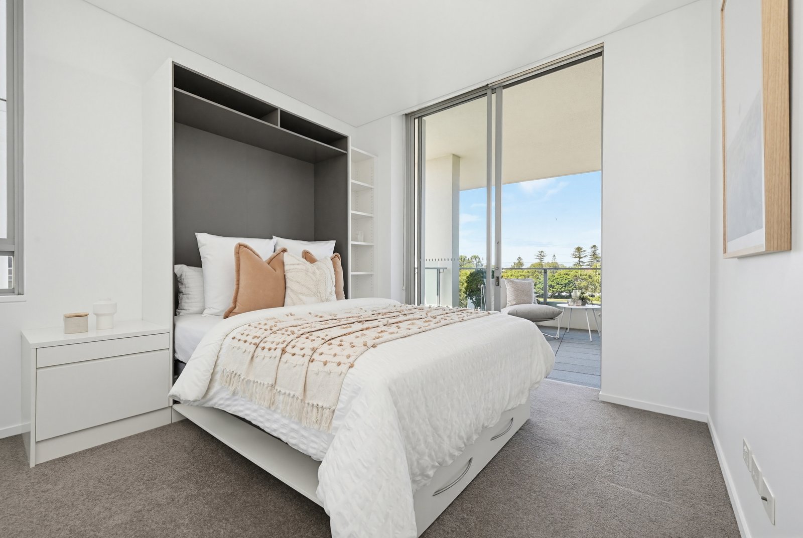 413/8 Jenner Street LITTLE BAY 12