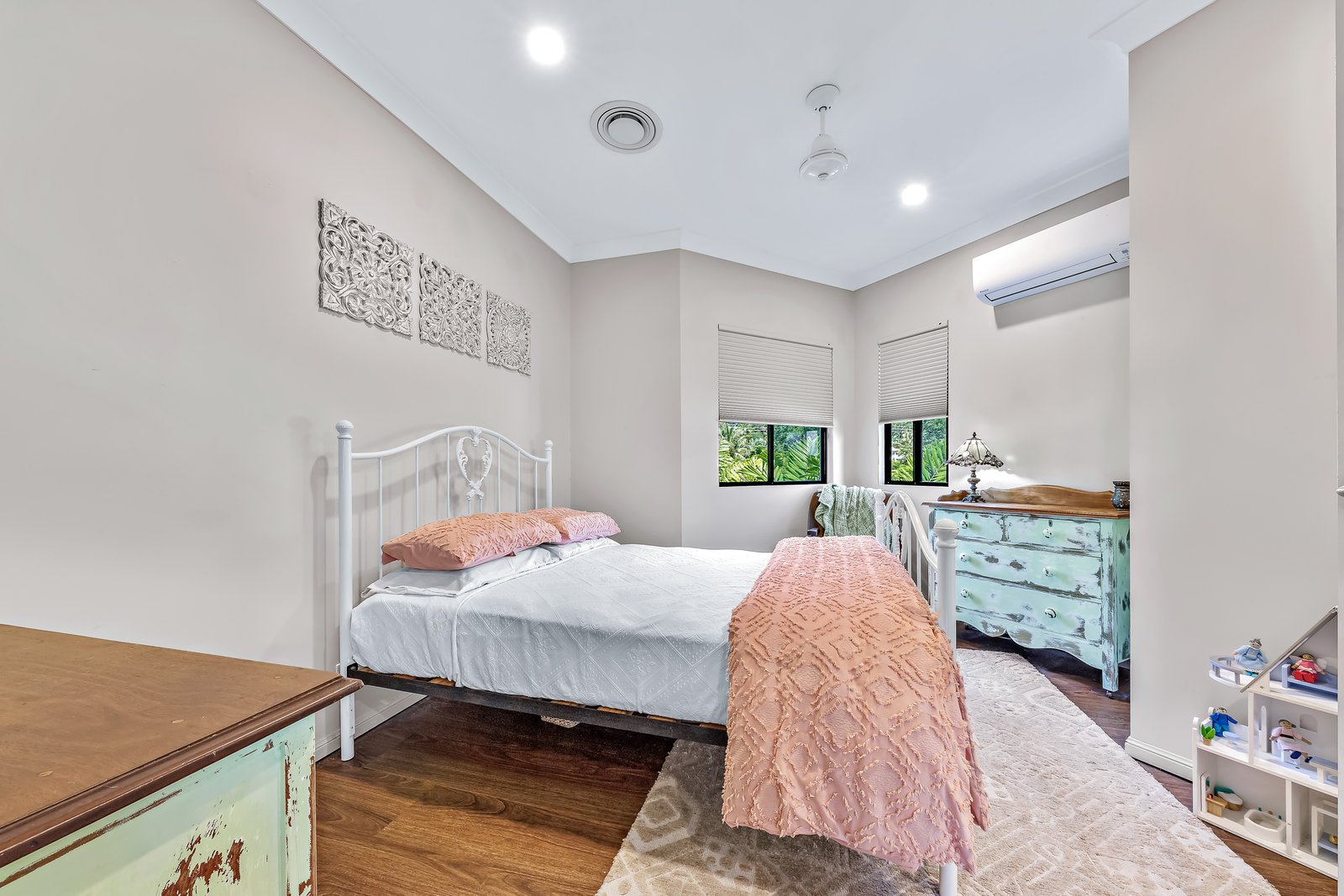 4/14 Altmann Avenue CANNONVALE 10