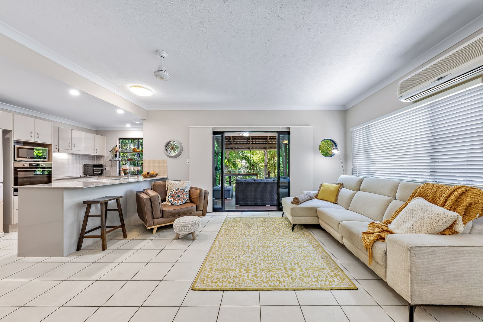 4/14 Altmann Avenue CANNONVALE 14