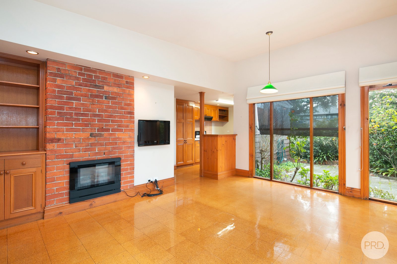 414 Armstrong Street North SOLDIERS HILL 10