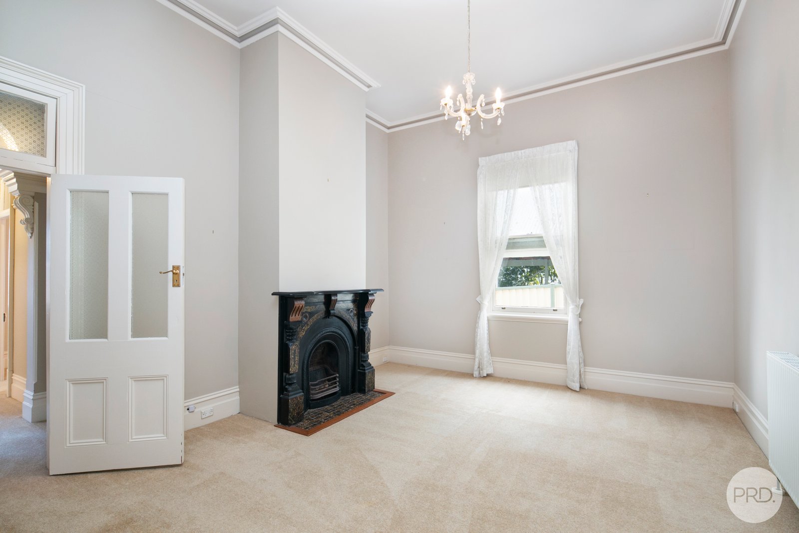 414 Armstrong Street North SOLDIERS HILL 5