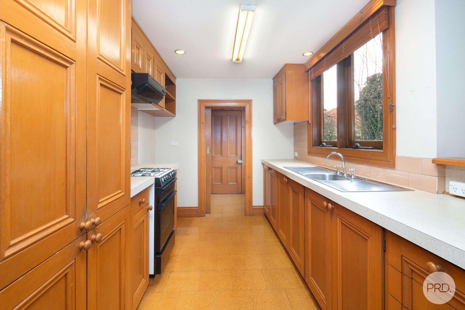 414 Armstrong Street North SOLDIERS HILL 8